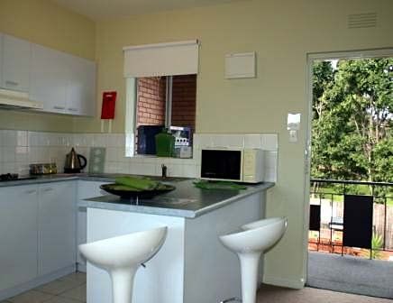 Birches Serviced Apartments - Whitsundays Accommodation 10