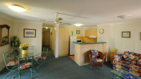 Aruba Beach Resort - Whitsundays Accommodation 1