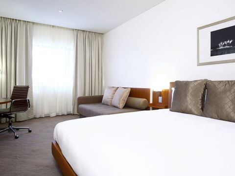 Novotel Canberra - Whitsundays Accommodation 0
