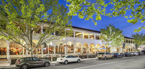Quest Canberra - Whitsundays Accommodation 0