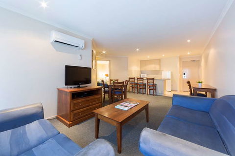 Canberra Parklands Central - Whitsundays Accommodation 3