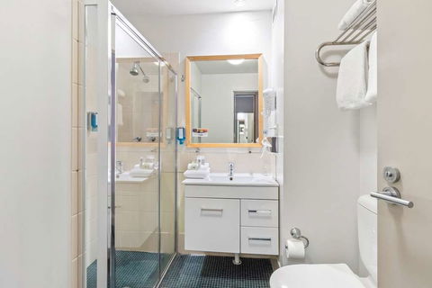 Quality Hotel Dickson - Whitsundays Accommodation 4