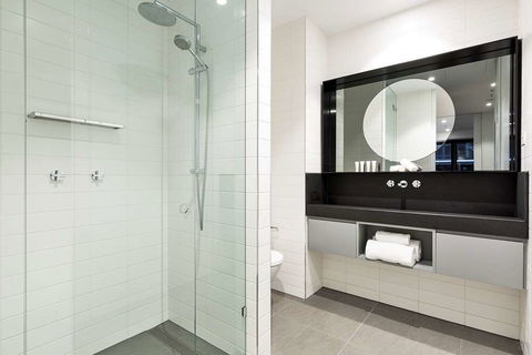Tyrian Serviced Apts Albert Park Lane - Whitsundays Accommodation 1