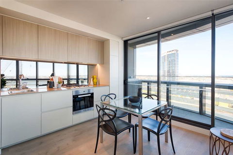Orange Stay Apartments - Whitsundays Accommodation 6