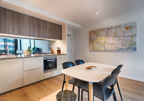 Orange Stay Apartments - Whitsundays Accommodation 8
