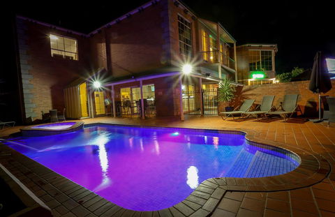 Best Western Plus Hovell Tree Inn - Whitsundays Accommodation 5