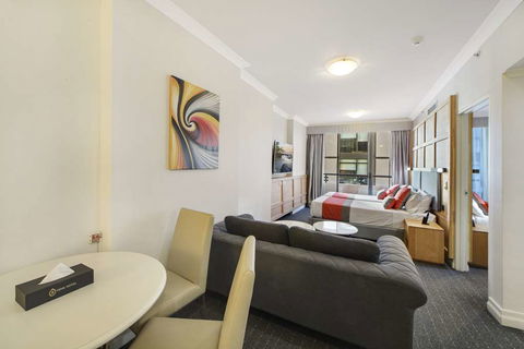YEHS Hotel Sydney Harbour Suites - Whitsundays Accommodation 6