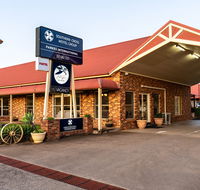 Parkes International - Whitsundays Accommodation