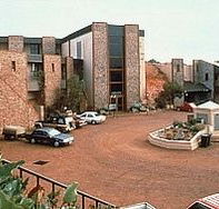 Desert Cave Hotel - Whitsundays Accommodation