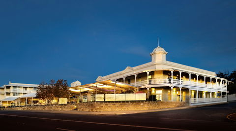 Tradewinds Hotel - Whitsundays Accommodation 0