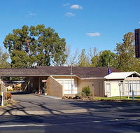 Amber Court Motor Inn - Whitsundays Accommodation