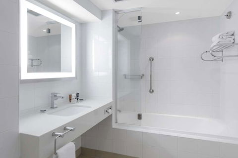 Amora Hotel Brisbane - Whitsundays Accommodation 2