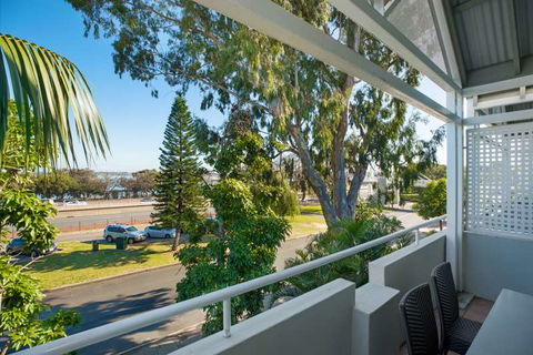 Broadwater Resort Apartments - Whitsundays Accommodation 2