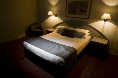 Royal Coach Motor Inn - Whitsundays Accommodation 2