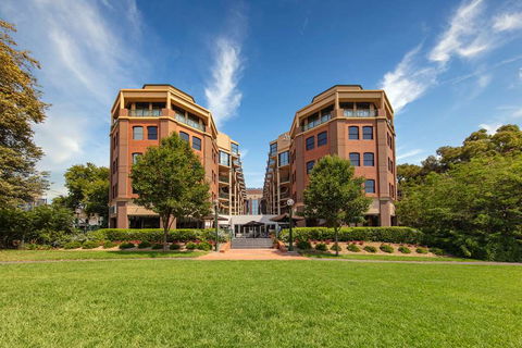 Amora Hotel Riverwalk Melbourne - Whitsundays Accommodation 0