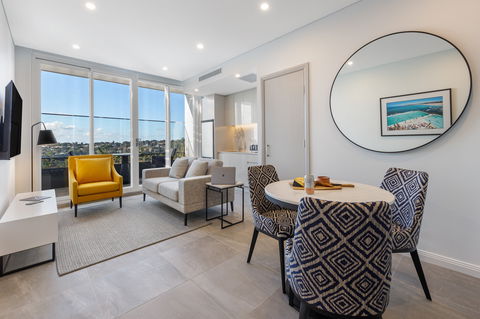 Meriton Suites Bondi Junction - Whitsundays Accommodation 0