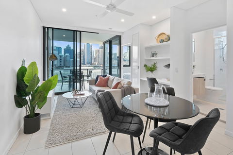 Arise On Hope Street - Whitsundays Accommodation 2