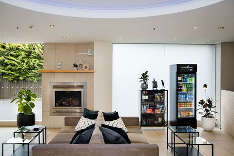 The Terrace Hotel - Whitsundays Accommodation 2