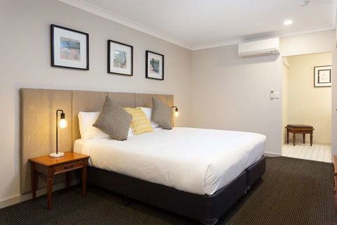 Brisbane International - Virginia - Whitsundays Accommodation 2