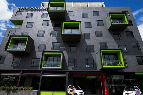 The Cullen Melbourne - Art Series - Whitsundays Accommodation 1