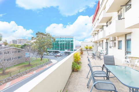 Metro Hotel Miranda - Whitsundays Accommodation 2