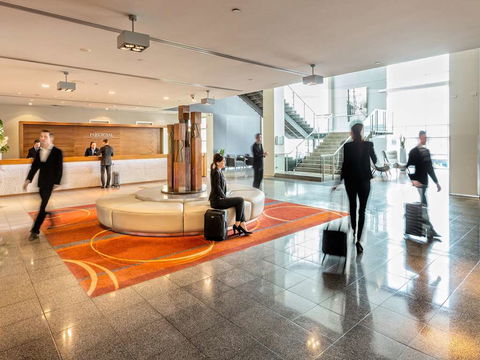 PARKROYAL Melbourne Airport - Whitsundays Accommodation 2