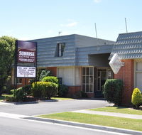 Sunrise Motor Inn - Whitsundays Accommodation