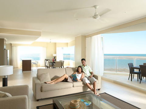 Oaks Resort & Spa Hervey Bay - Whitsundays Accommodation 2