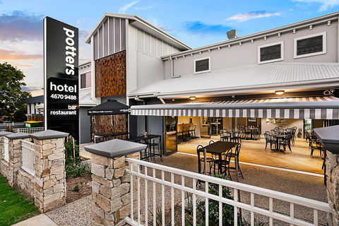 Potter's Boutique Hotel - Whitsundays Accommodation 0