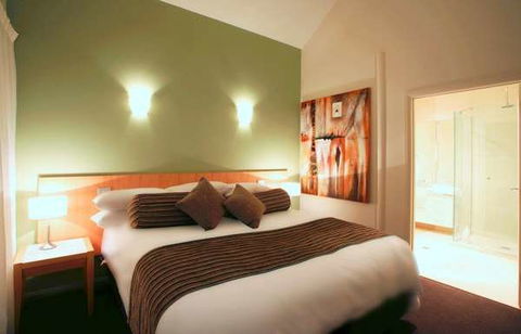 York Cove - Whitsundays Accommodation 2
