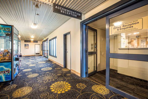 Atherton Hotel - Whitsundays Accommodation 1