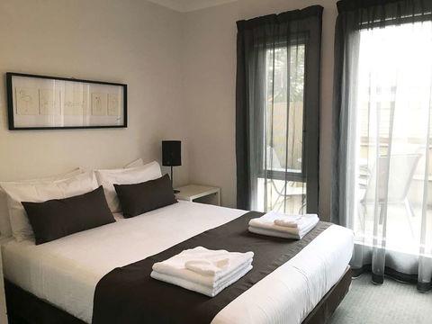 DressCircle Apts - Archer St - Whitsundays Accommodation 1
