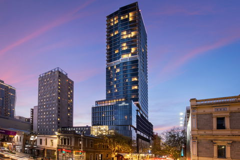 Crowne Plaza Adelaide - Whitsundays Accommodation 0