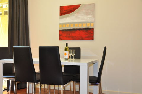 RNR Apartments, Adelaide - Whitsundays Accommodation 2