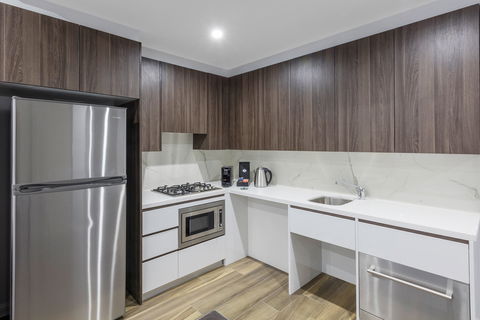 Meriton Serviced Apartments North Sydney - Whitsundays Accommodation 2