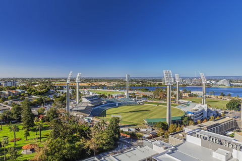 Fraser Suites Perth - Whitsundays Accommodation 0