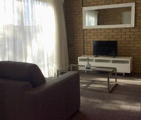 Best Western Geelong Motor Inn - Whitsundays Accommodation 2