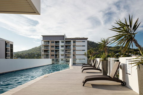 Central Holborn Apartments - Whitsundays Accommodation 2