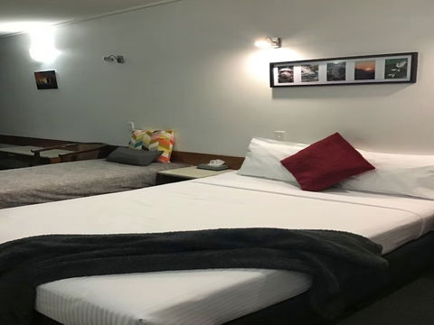 Ayr Traveller's Motel - Whitsundays Accommodation 11