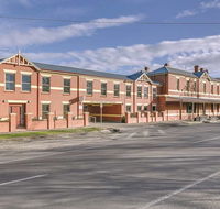 Lake Inn Ballarat - Whitsundays Accommodation