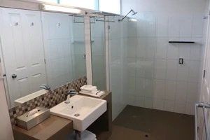 Sovereign Park Motor Inn - Whitsundays Accommodation 6