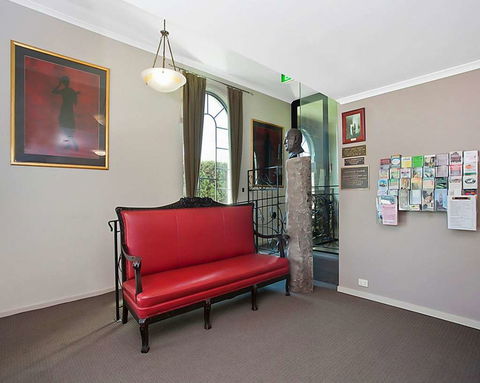Quality Inn & Suites Menzies - Whitsundays Accommodation 3