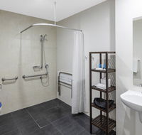 Meriton Serviced Apartments North Sydney - Whitsundays Accommodation