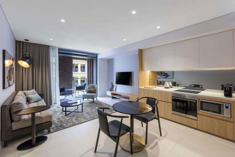 SKYE Suites Sydney - Whitsundays Accommodation 6