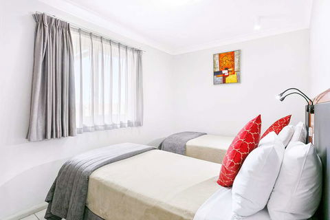 Comfort Inn & Suites Burwood - Whitsundays Accommodation 3
