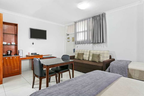 Comfort Inn & Suites Burwood - Whitsundays Accommodation 7