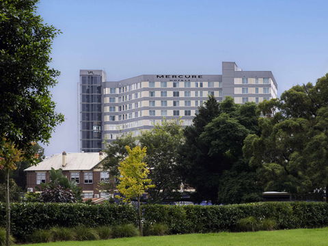 Mercure Sydney Bankstown - Whitsundays Accommodation 1