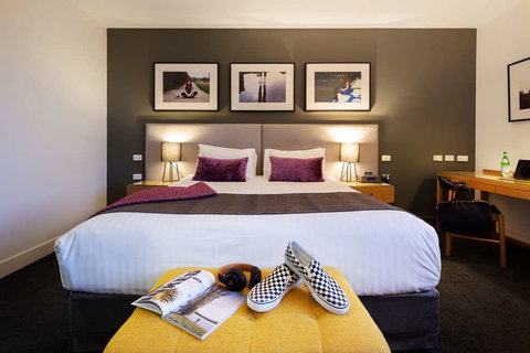 East Hotel - Whitsundays Accommodation 10