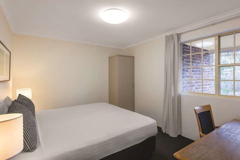 Adina Serviced Apts Canberra Kingston - Whitsundays Accommodation 9