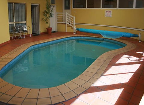 Abbotswood Motor Inn - Whitsundays Accommodation 0